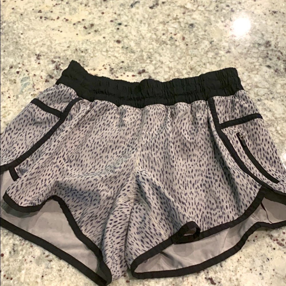 Lululemon shorts size 8